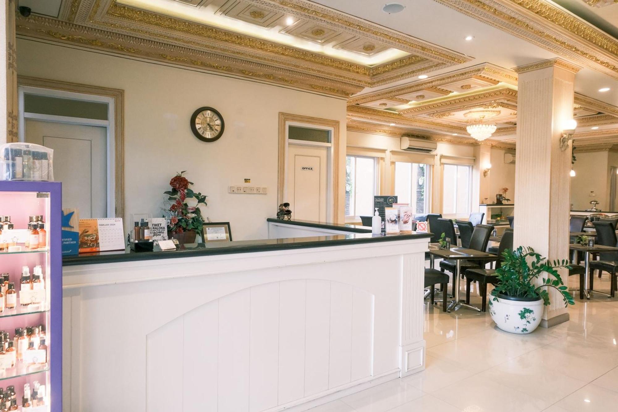 Ceria Boutique Hotel Maguwo Luaran gambar